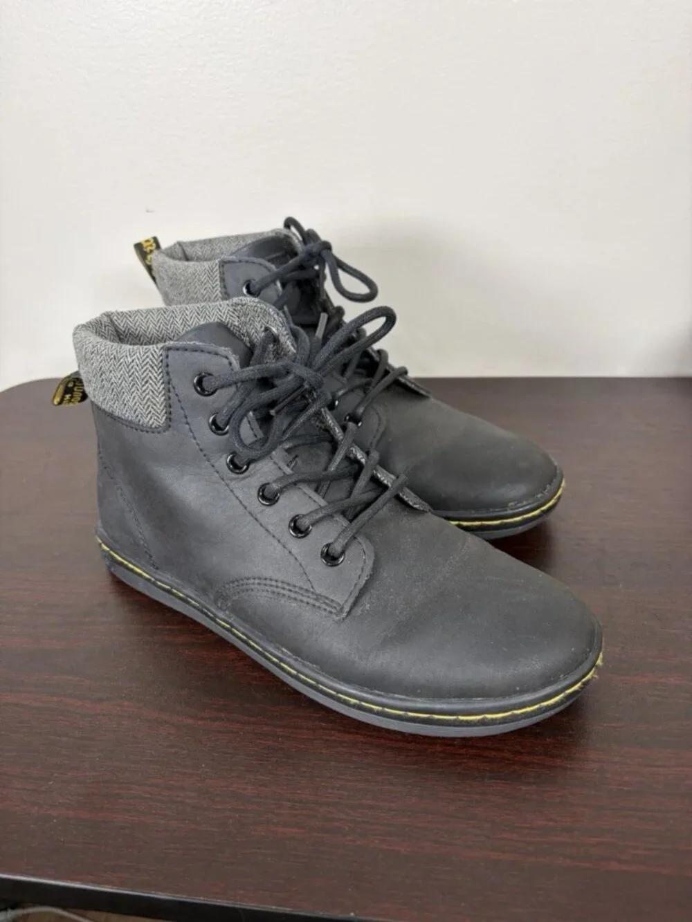 Dr. Martens Maelly Boots Womens Size 7 Black Nubuck Ankle Combat